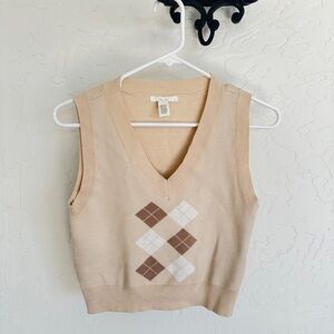 Full Tilt Beige Argyle V-Neck Sweater Vest